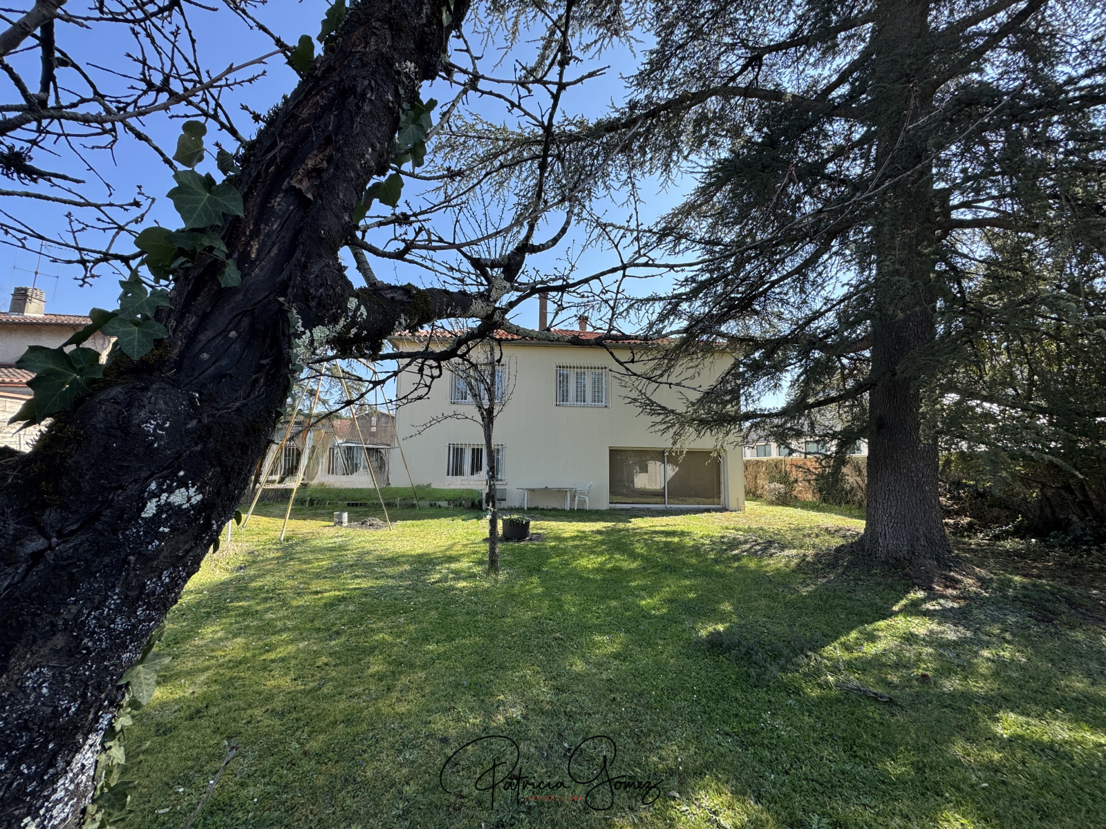 Maison 5 pièces 148 m² · à Castres · 148 m² · 185 000 €